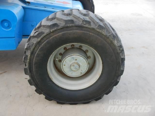 Aichi SP21AJ Nacele cu brat telescopic