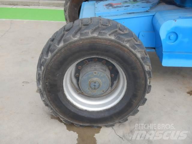 Aichi SP21AJ Nacele cu brat telescopic