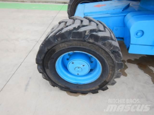 Aichi SP21AJ Nacele cu brat telescopic