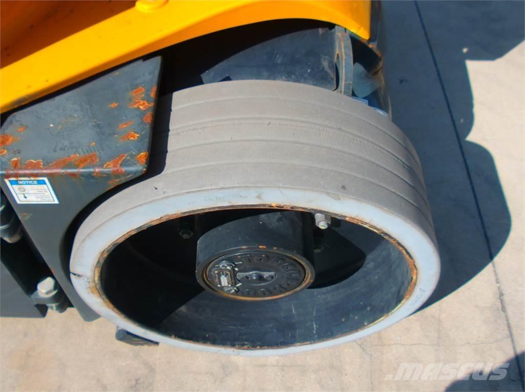 Haulotte HA12CJ+ Nacele cu brat articulat