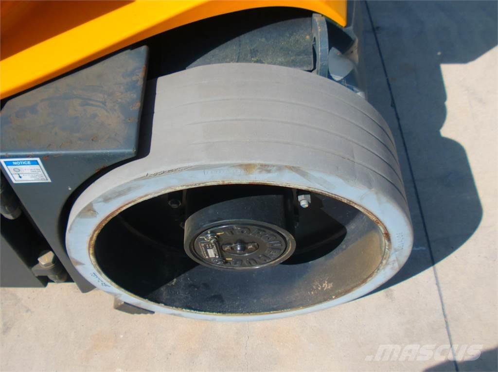 Haulotte HA12CJ+ Nacele cu brat articulat