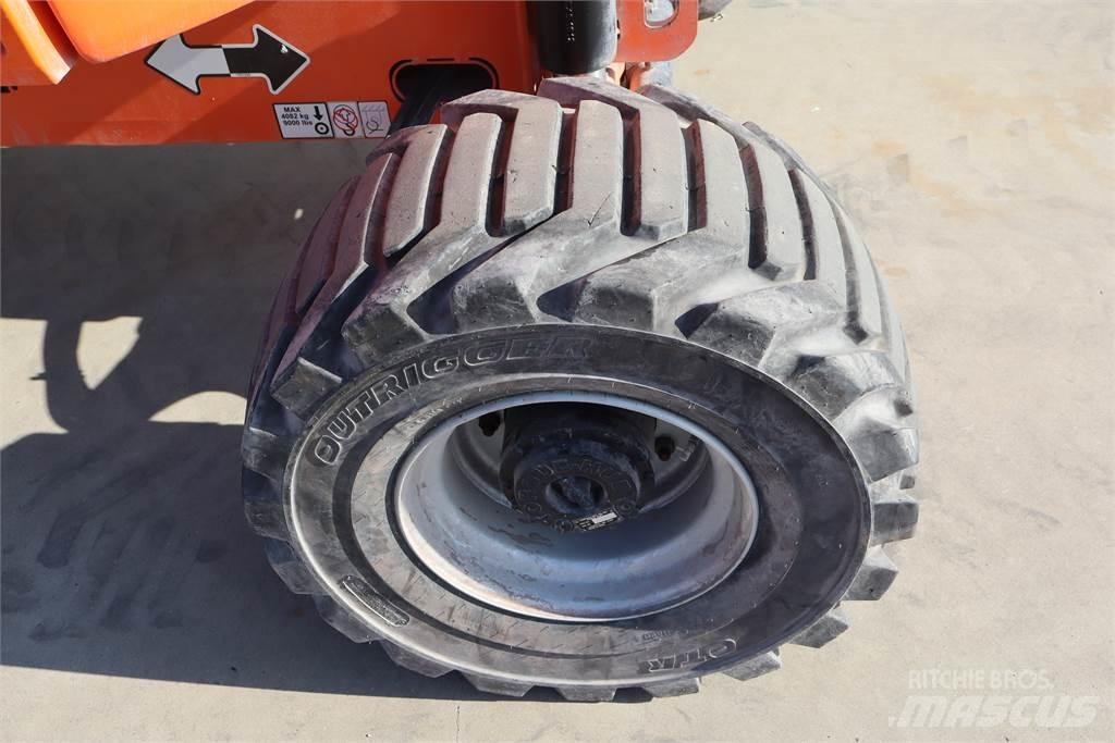 JLG 520AJ Nacele cu brat articulat