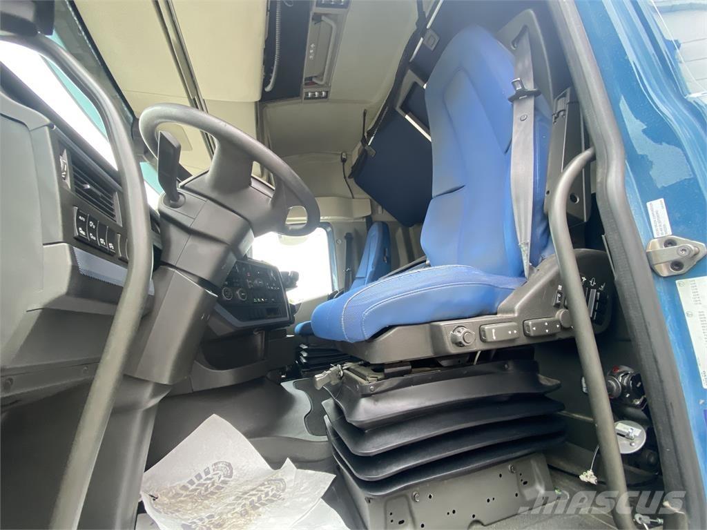 Volvo FH 6x4 Autotractoare