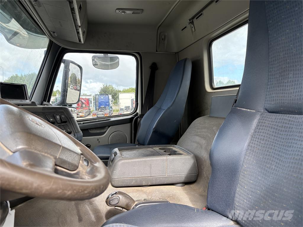 Volvo FM440 Camioane Demontabile