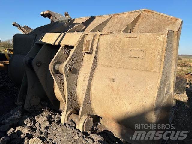 CAT 973D Pistoane