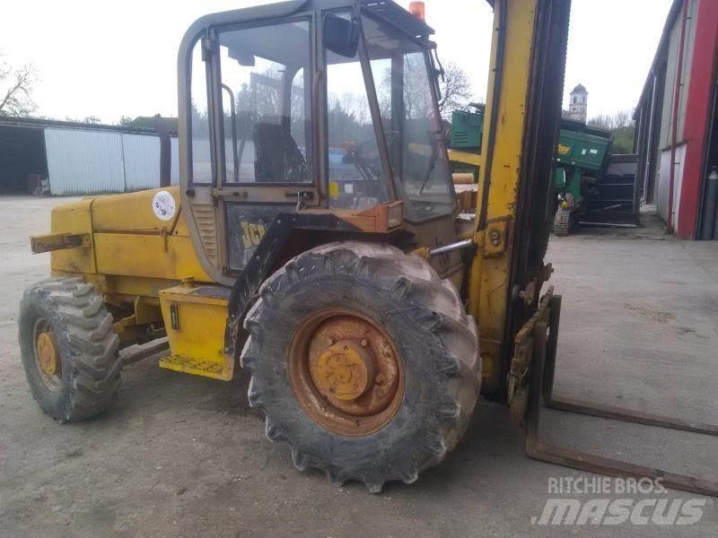 JCB 930 Masini de teren dificil