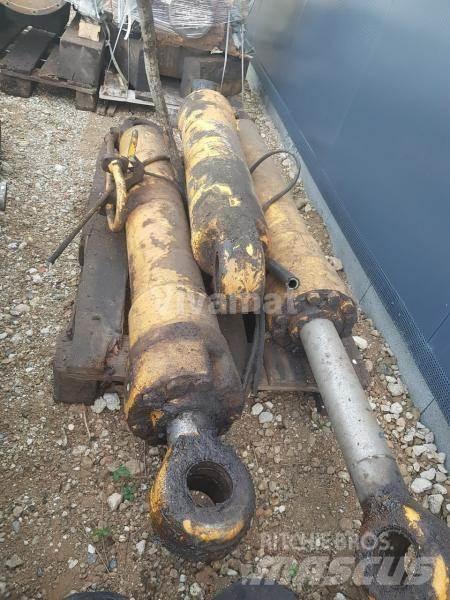 Liebherr A914 Alte componente