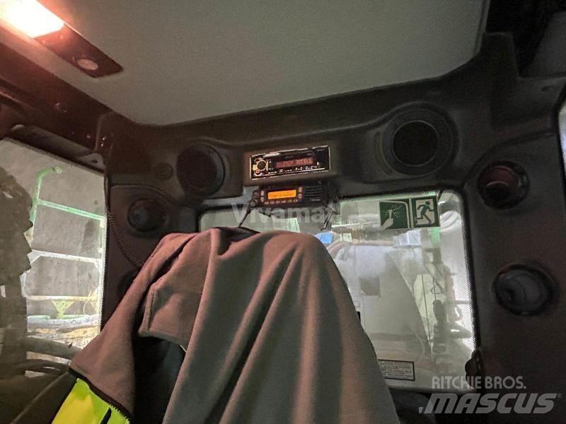 Liebherr R956 Excavatoare pe șenile
