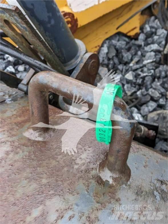 Bobcat  Utilaje taiere asfalt