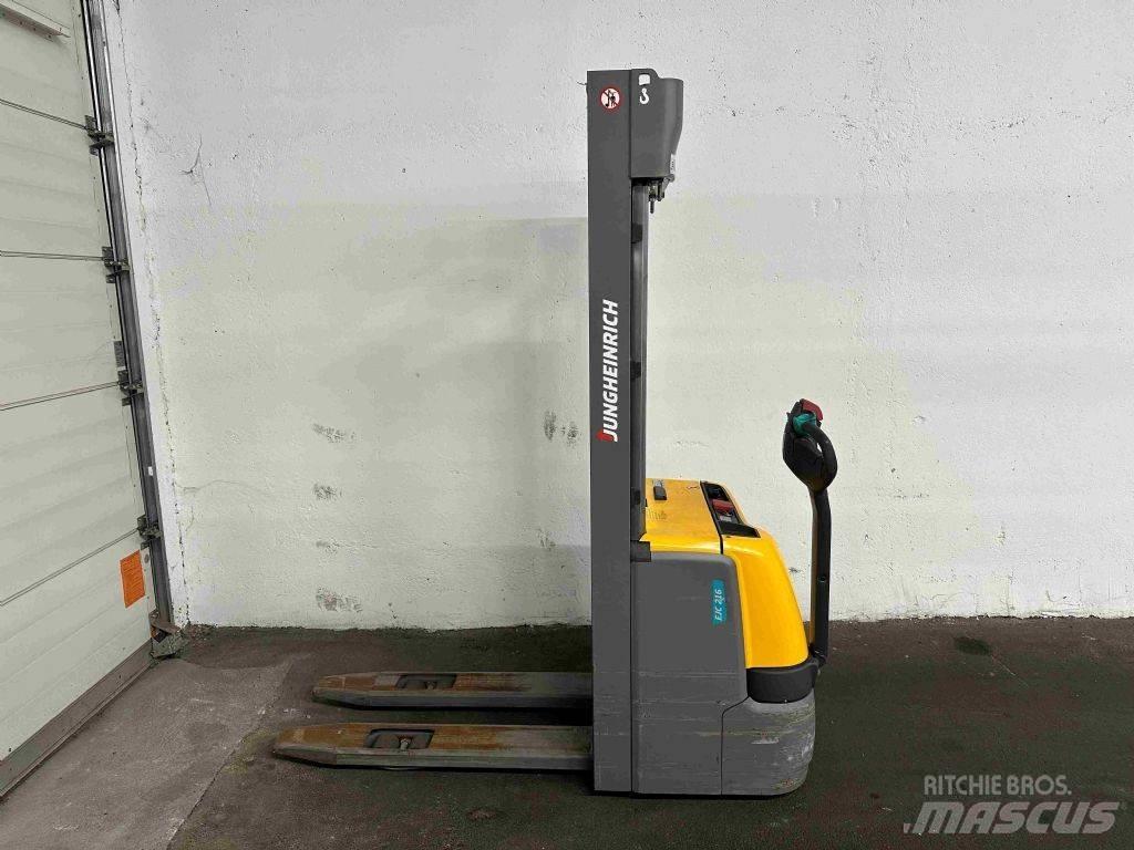 Jungheinrich EJC 216 Transpaleta manuala