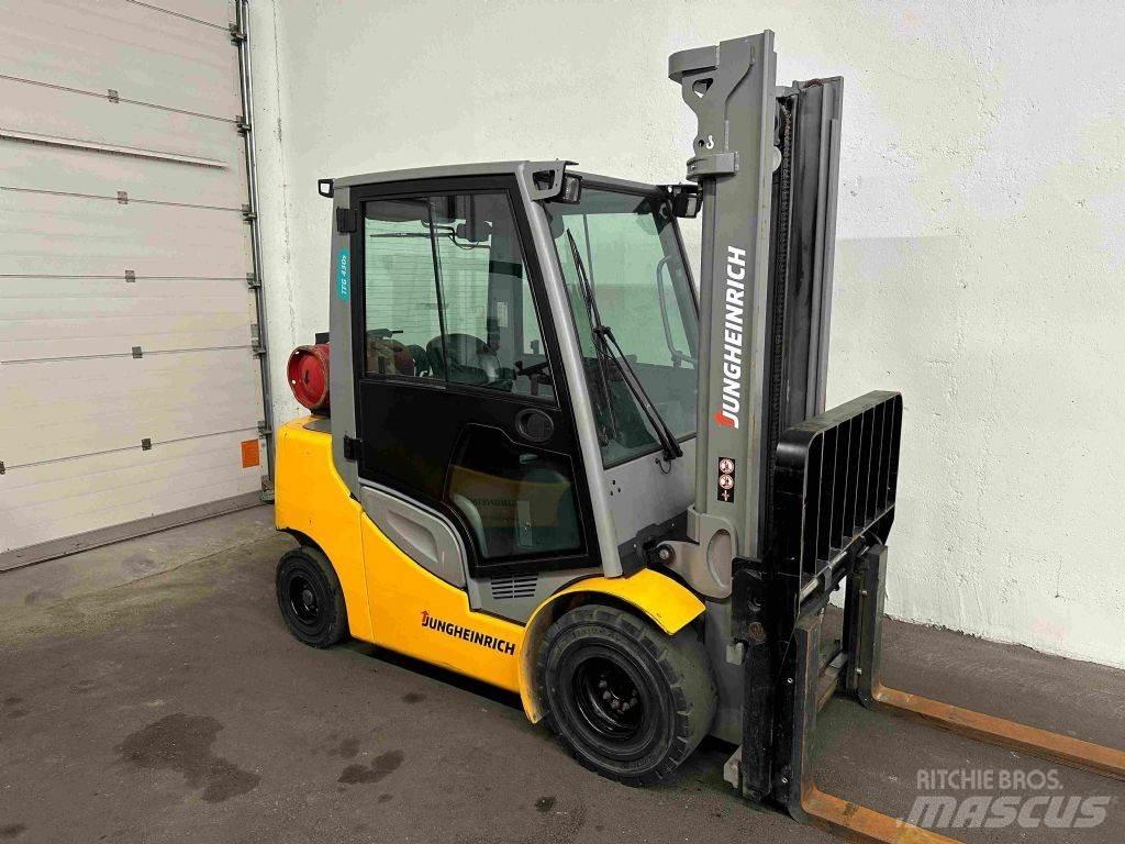 Jungheinrich TFG 430s Stivuitor GPL