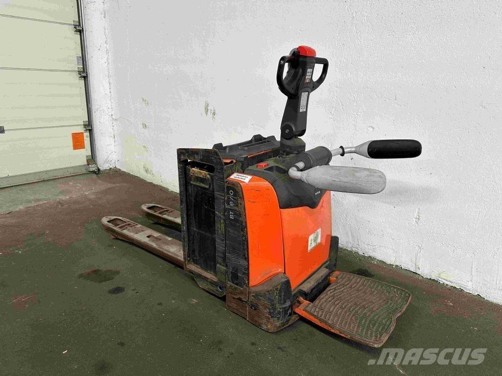 Toyota LPE 200 Transpaleta manuala