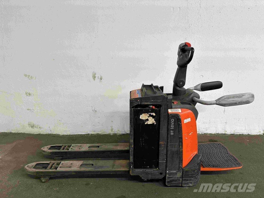 Toyota LPE 200 Transpaleta manuala
