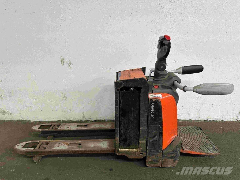 Toyota LPE 200 Transpaleta manuala