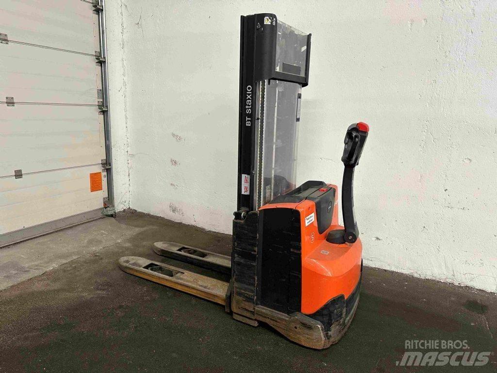 Toyota SWE 120 Transpaleta manuala