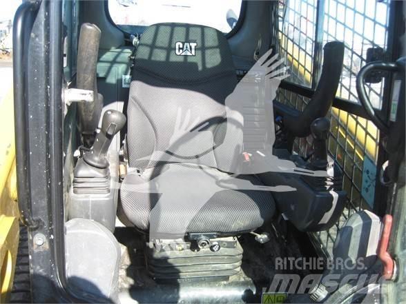 CAT 279D3 Mini incarcator
