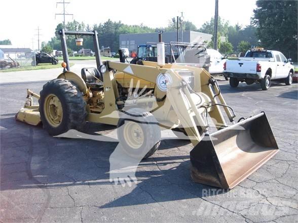 Ford 545C Incarcator pe pneuri