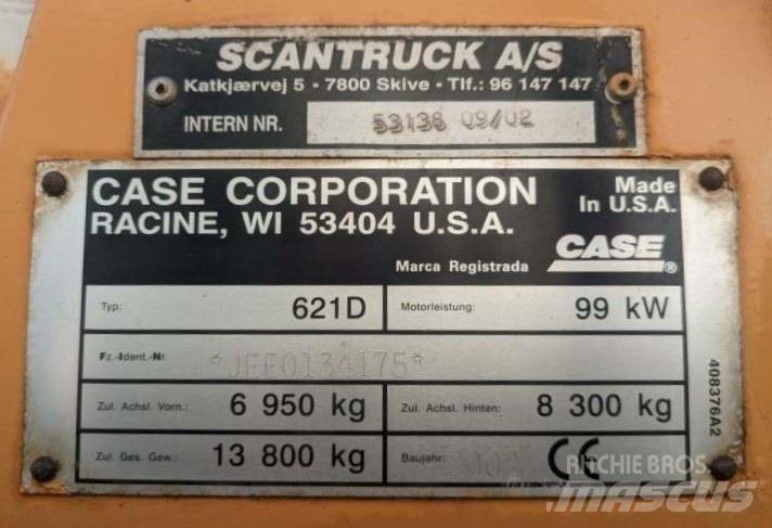 CASE 621D Incarcator pe pneuri