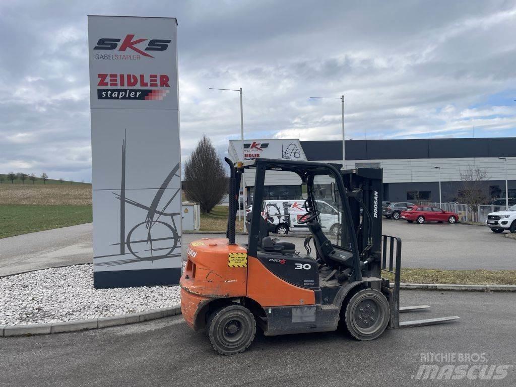 Doosan D30S-5 Stivuitor diesel