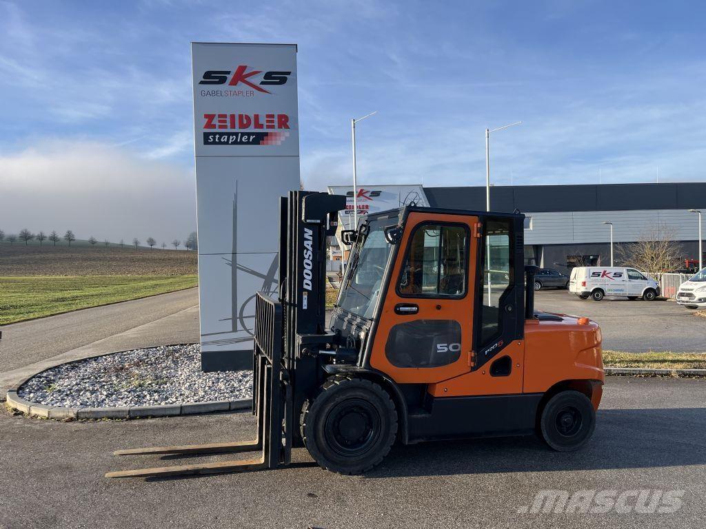 Doosan D50C-5 Stivuitor diesel