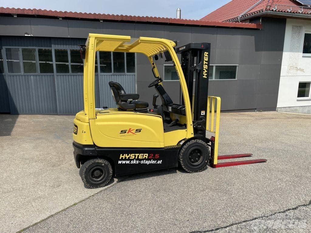 Hyster J2.5XN Stivuitor electric