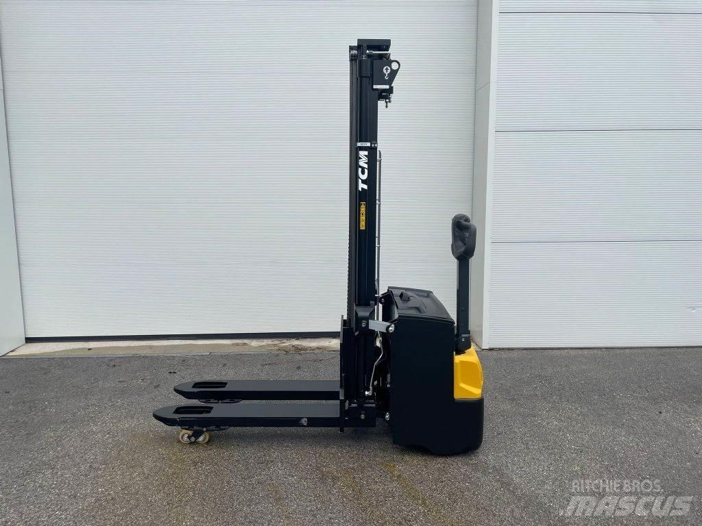 TCM SPW14I-N3 Transpaleta manuala