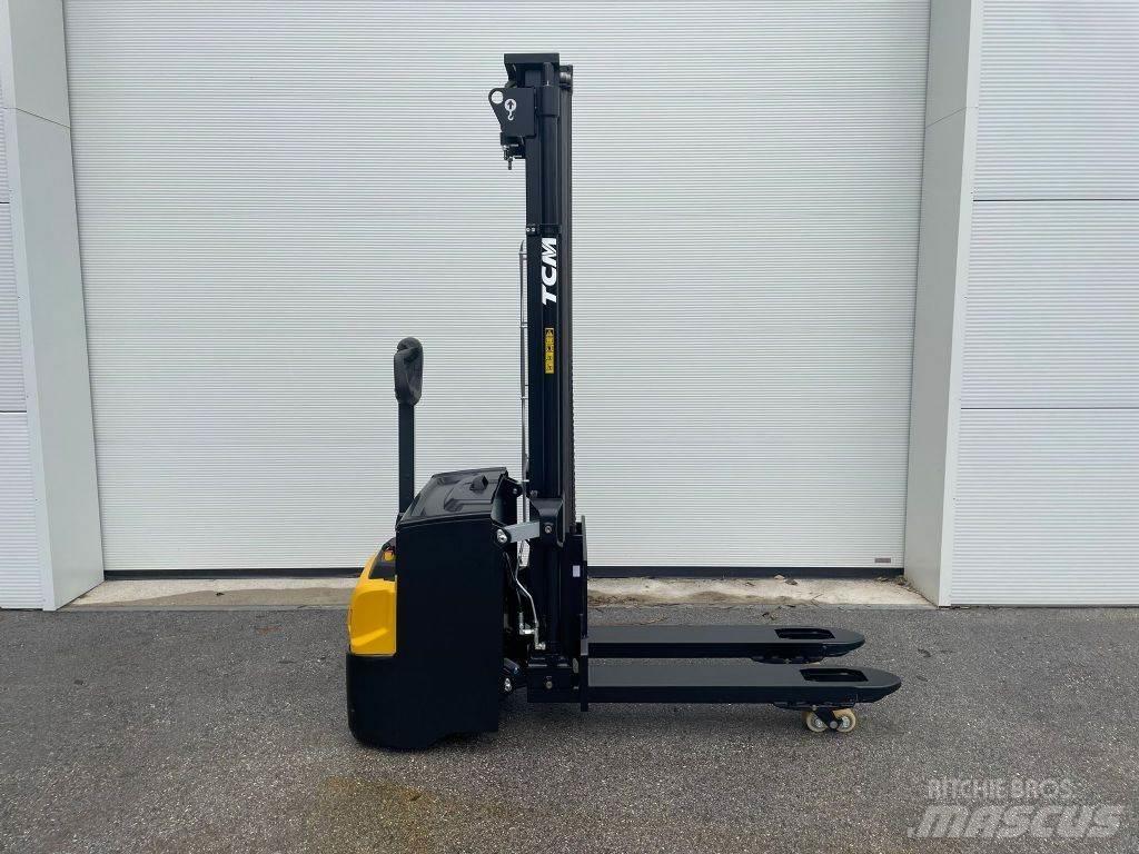 TCM SPW14I-N3 Transpaleta manuala