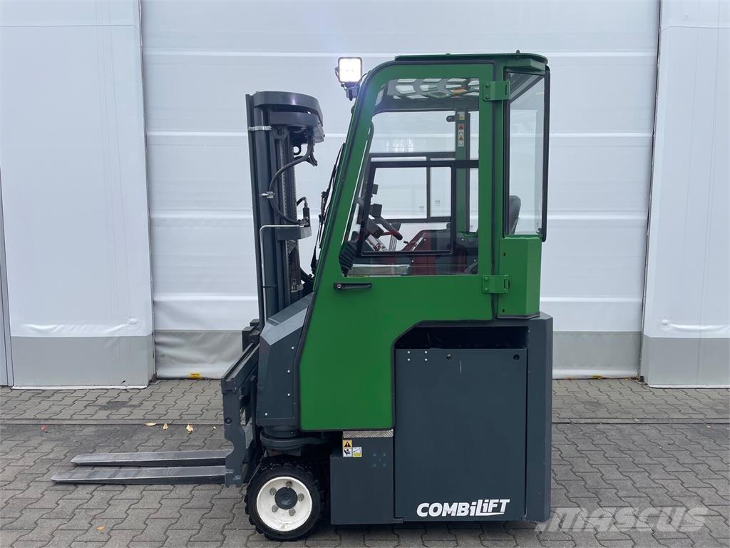Combilift CBE 2500 Încarcator lateral