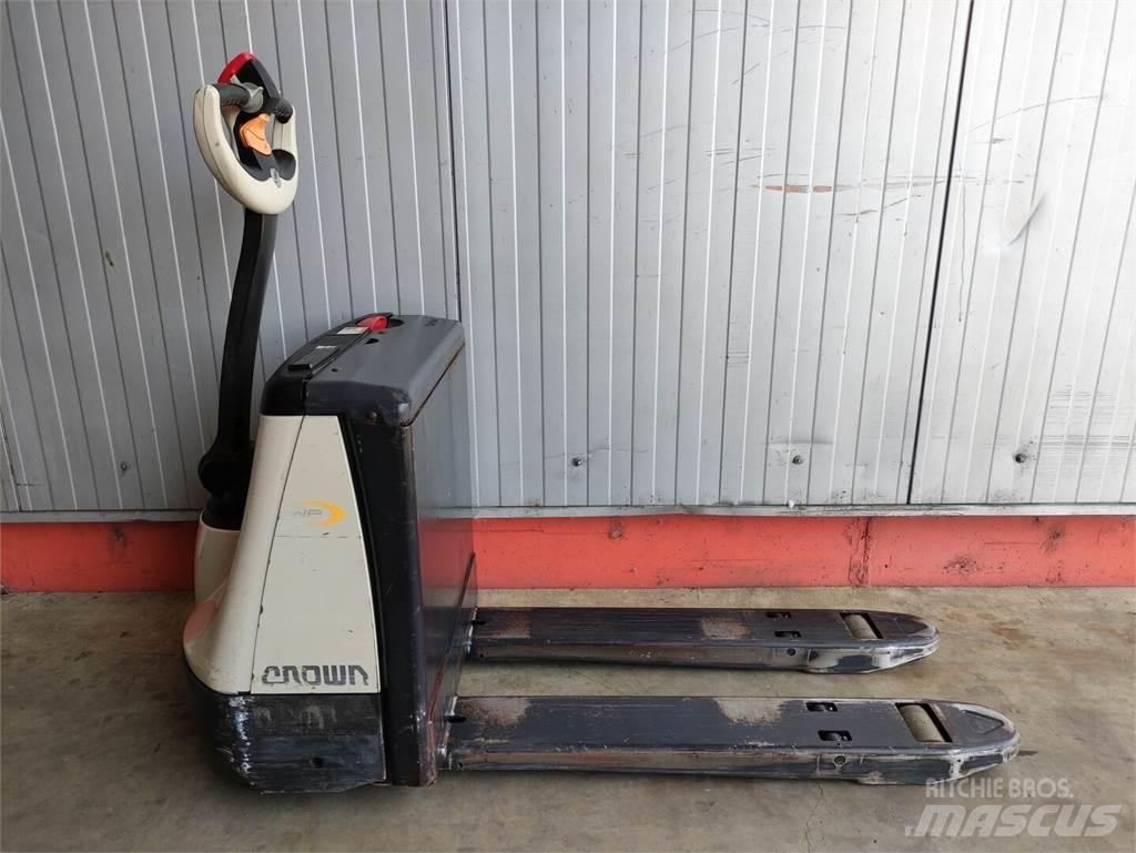 Crown WP2315 Transpaleta manuala