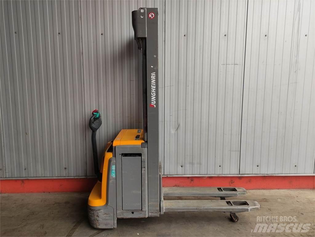 Jungheinrich EJC214Z Transpaleta manuala