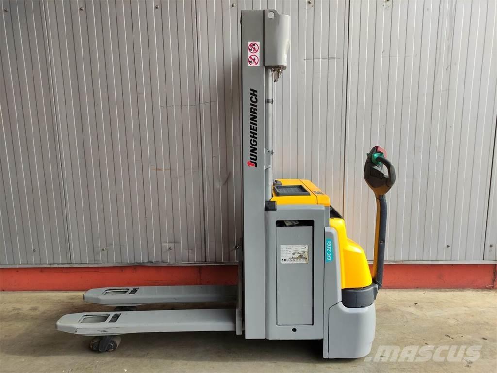 Jungheinrich EJC216z Transpaleta manuala