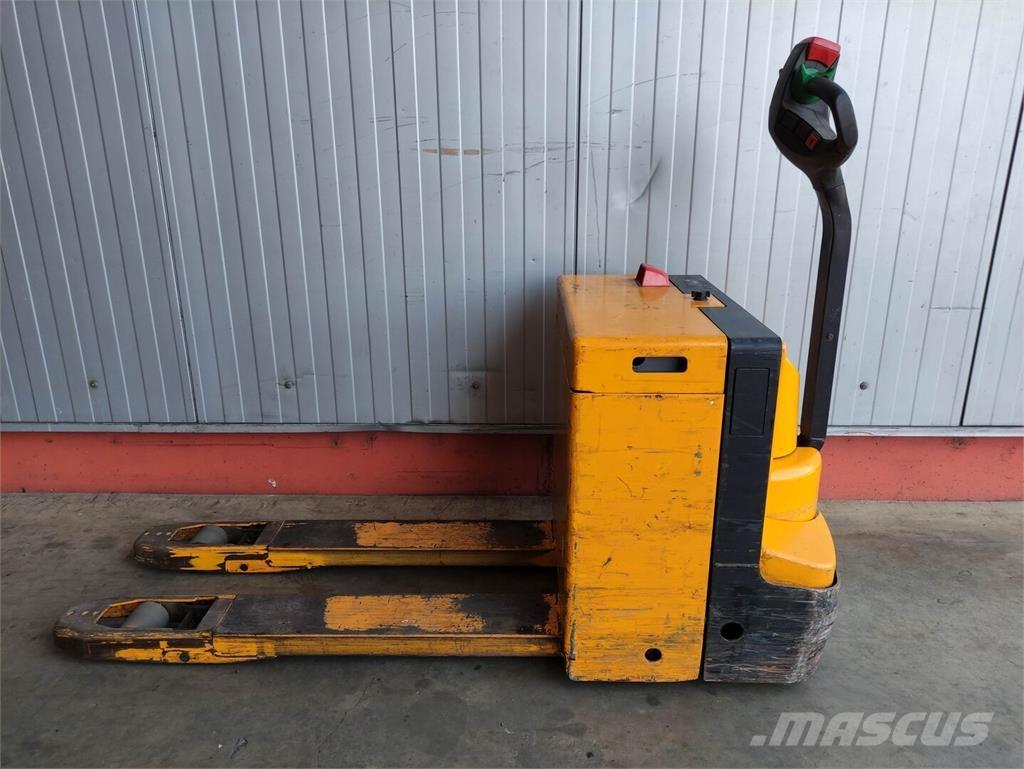 Jungheinrich ELE16G Transpaleta manuala