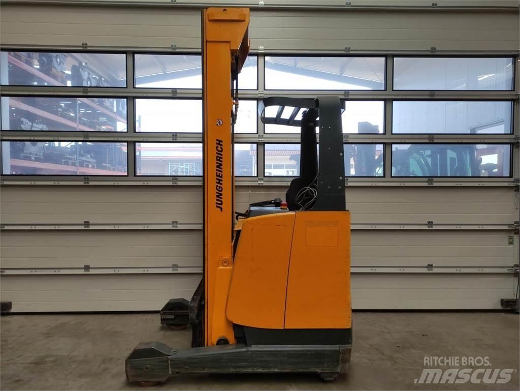 Jungheinrich ETV 214 Stivuitor cu catarg retractabil
