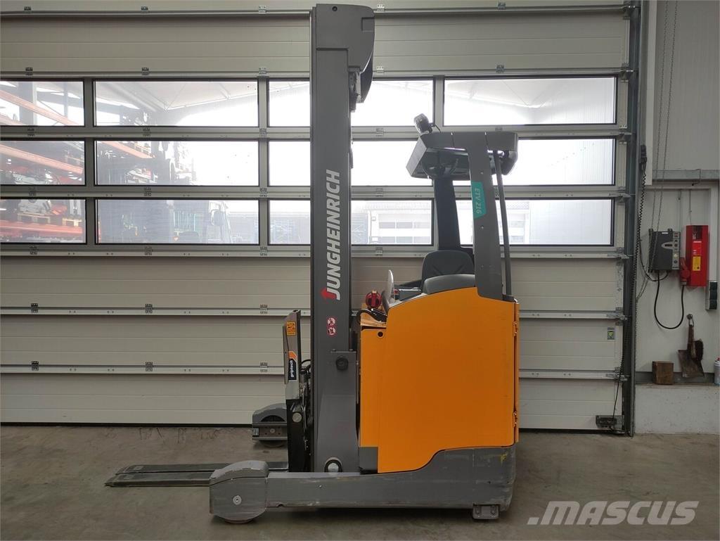 Jungheinrich ETV 216 Stivuitor cu catarg retractabil