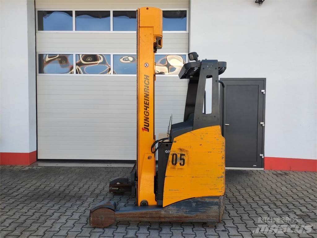 Jungheinrich ETV216 Stivuitor cu catarg retractabil
