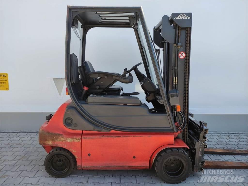 Linde E20P-02-335 Stivuitor electric