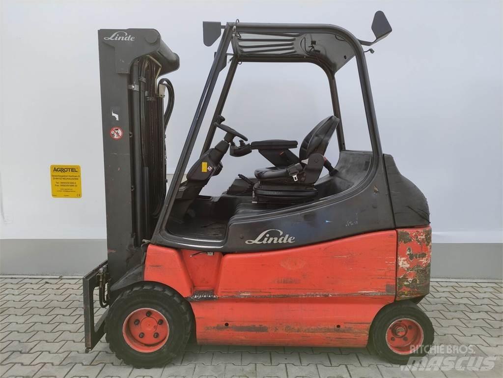 Linde E30/03/600-336 Stivuitor electric