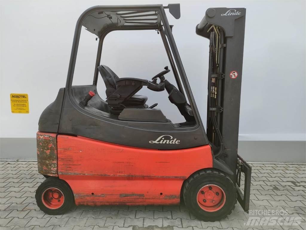 Linde E30/03/600-336 Stivuitor electric
