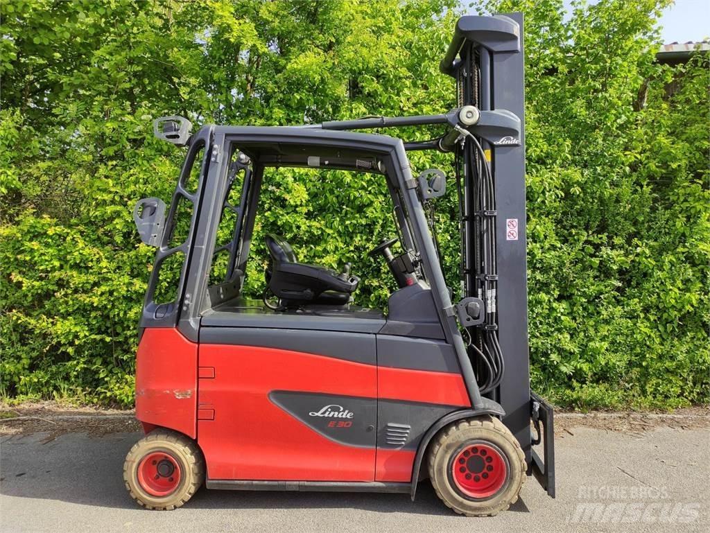 Linde E30HL-01/600-387 Stivuitor electric