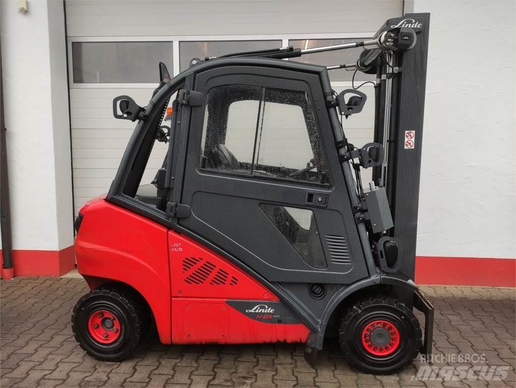 Linde H25D-02-392 EVO Stivuitor diesel