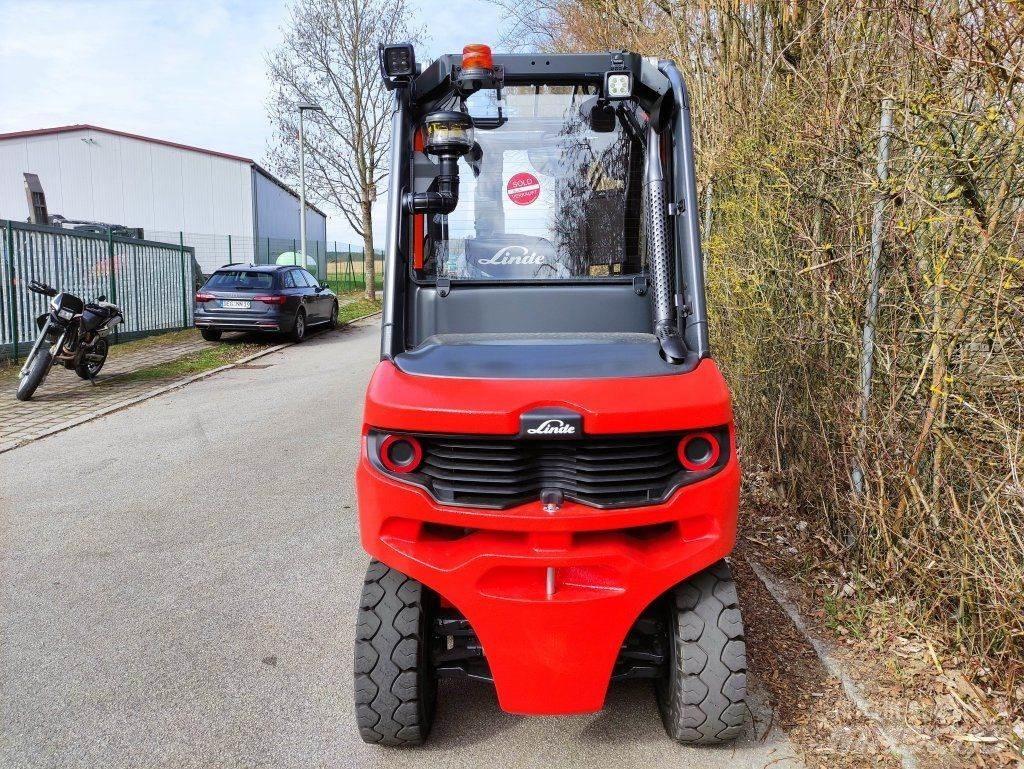 Linde H30D-01-1202 Stivuitor diesel