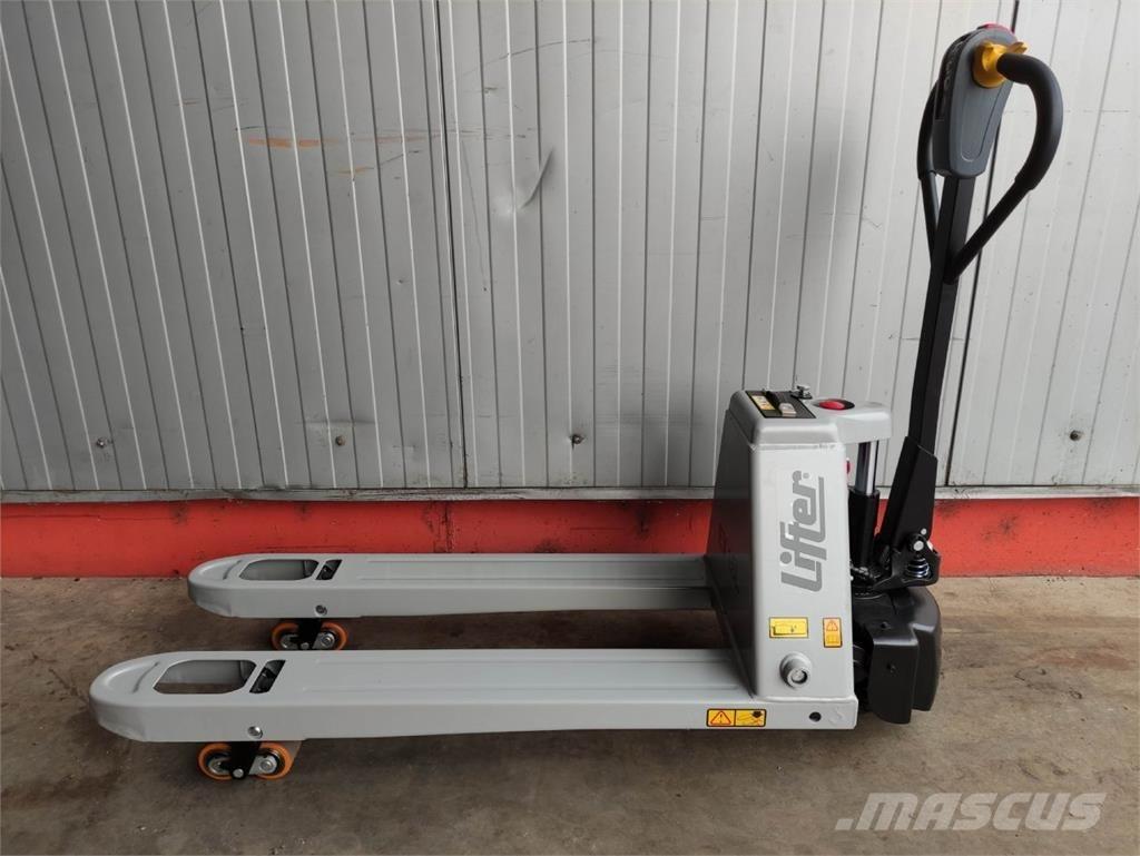 Pramac EY15L *NEU* Transpaleta manuala