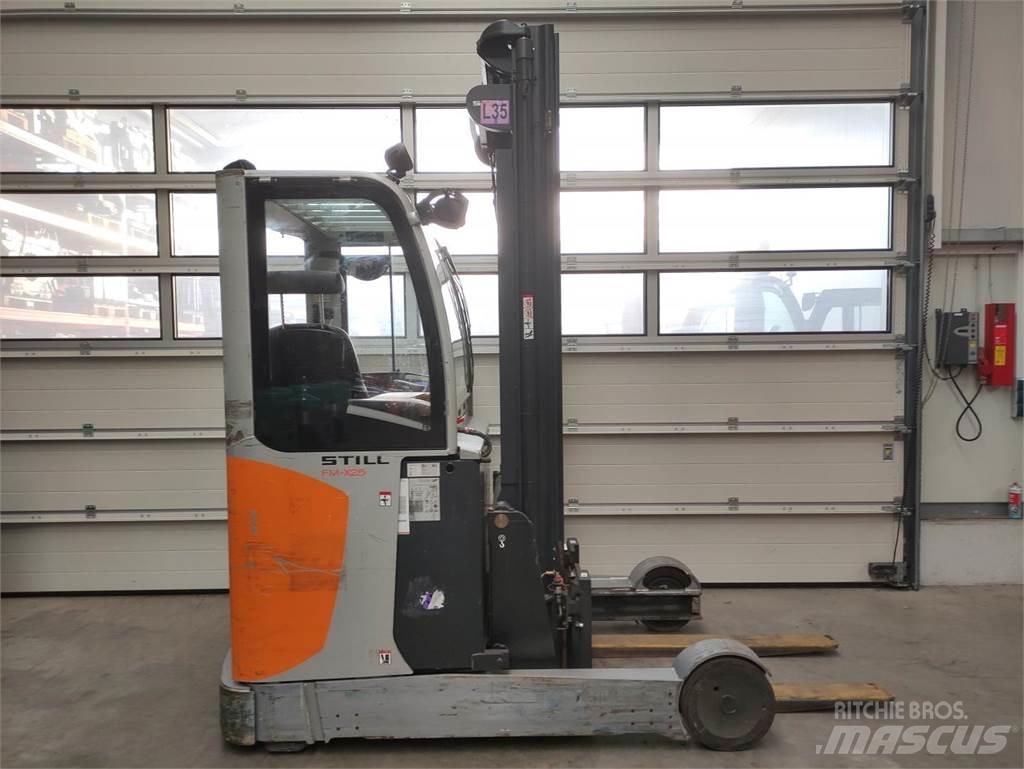 Still FM-X-25 Stivuitor cu catarg retractabil