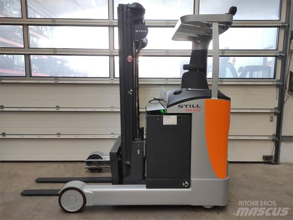 Still FM-X-25 (LACK NEU) Stivuitor cu catarg retractabil