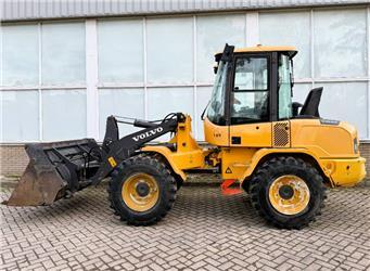 Volvo L 30 G  2018 (4121 HOURS ) -149-