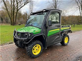 John Deere gator XUV835M