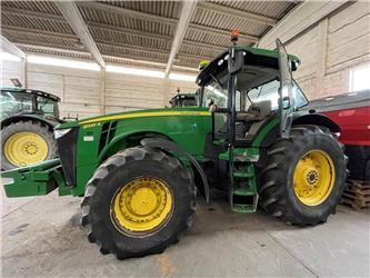 John Deere 8335 R