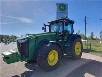 John Deere 8335R