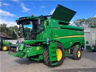 John Deere S690i HM