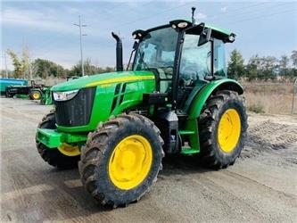 John Deere 5115M